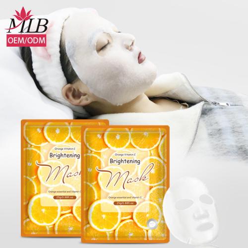 Mascarilla de naranja con vitamina c y fruta de naranja
